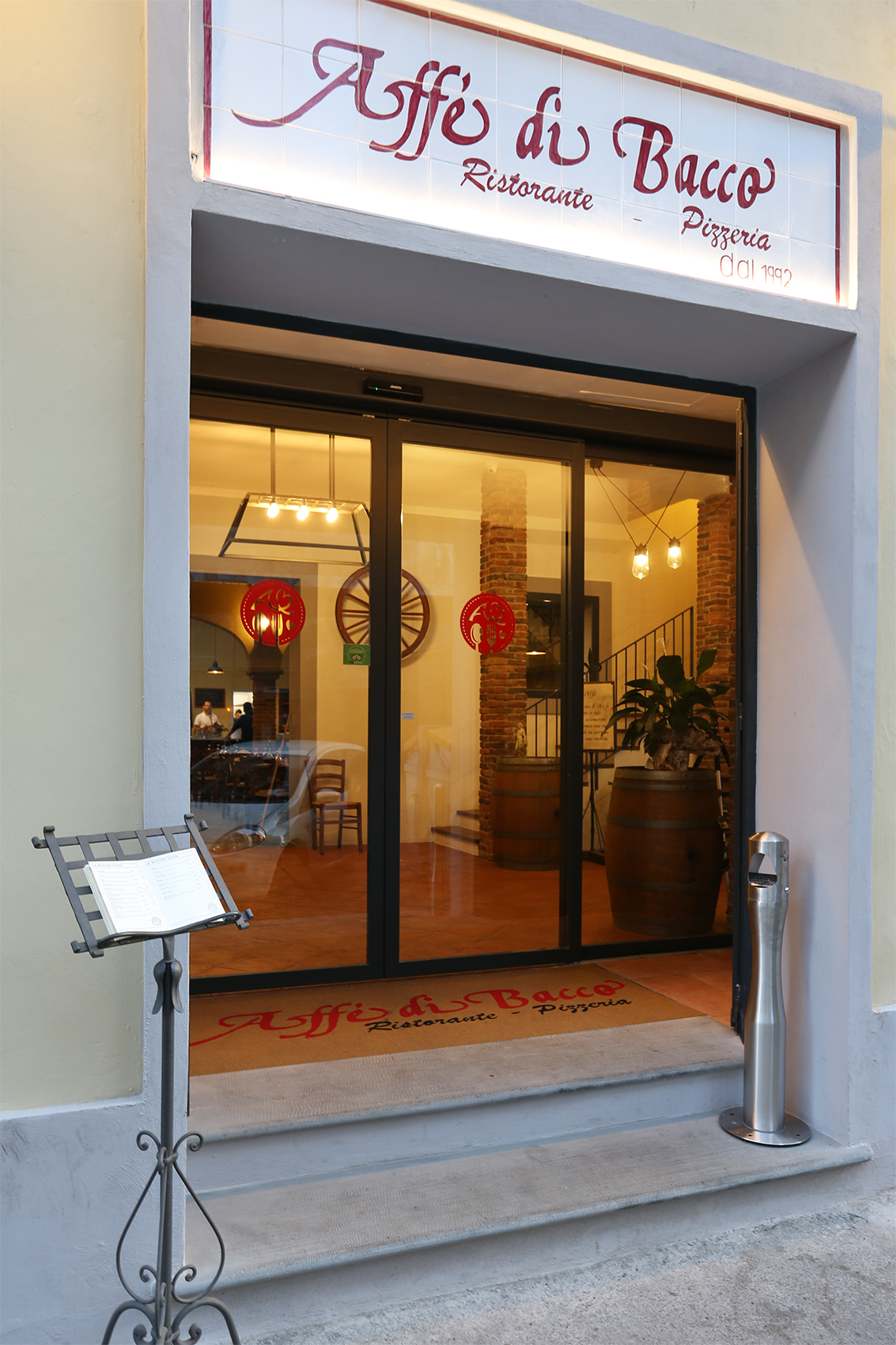 entrata affe di bacco firenze